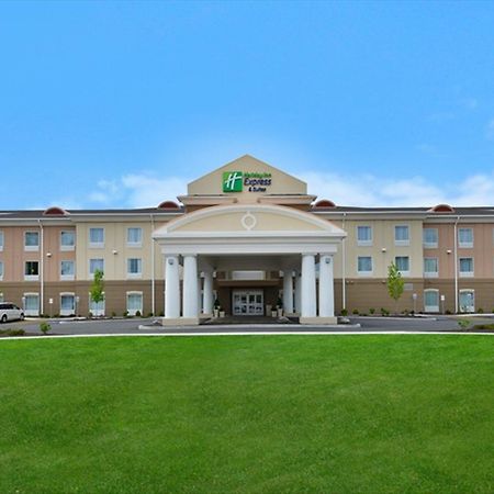 Holiday Inn Express & Suites Utica, An Ihg Hotel מראה חיצוני תמונה