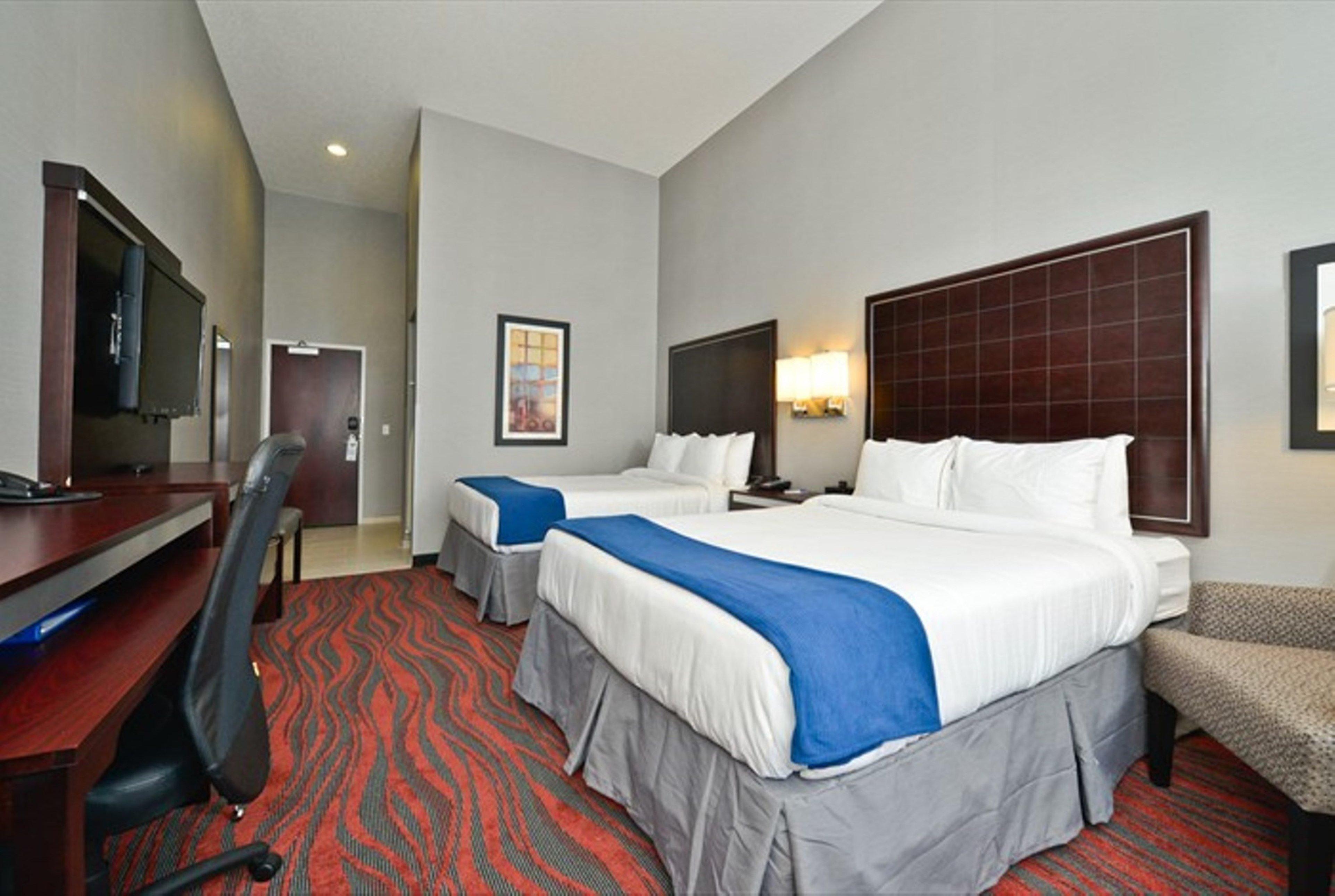 Holiday Inn Express & Suites Utica, An Ihg Hotel חדר תמונה